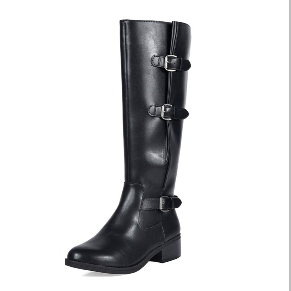 New women's toetos black buckle boots size 6 W